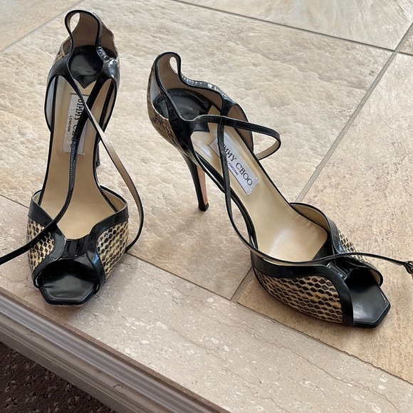 Shoes - Joint Choo crocodile and patent pumps, excellent condition. Size 9.5